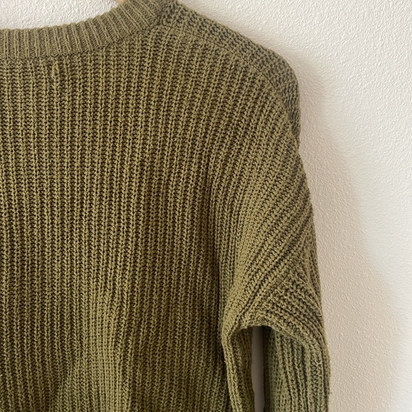 Urban outfitters olive green knit sweater - Picture 5 of 5